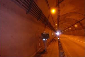 一般国道5号 七飯町 大沼トンネル情報ボックス補修工事 着工前